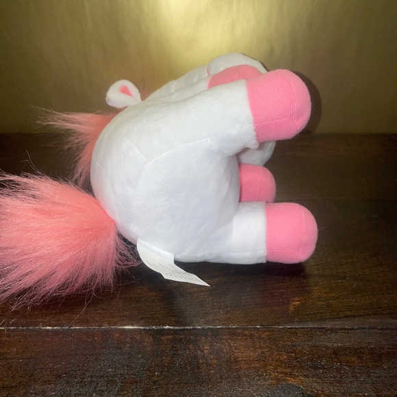 Universal Studios Despicable Me Minions Fluffy Unicorn Plush Stuffed Toy 9" - Picture 7 of 8